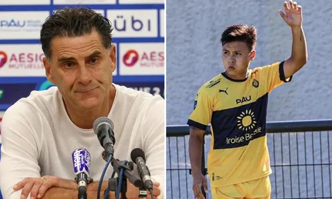 HLV Pau FC phản ứng bất ngờ về trận thua đậm, hé lộ cơ hội đá chính của Quang Hải sau kỷ lục khó tin