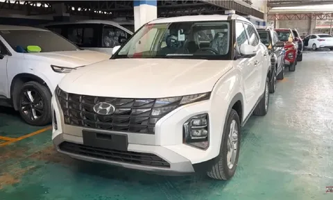 Hyundai Creta 2023 chốt giá chỉ từ 420 triệu, 'dồn' Kia Seltos vào thế khó với trang bị đáng tiền