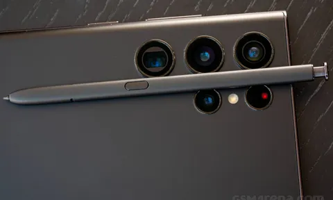 Samsung Galaxy S23 Ultra sẽ có camera 200MP, phá vỡ thế độc tôn của Motorola X30 Pro
