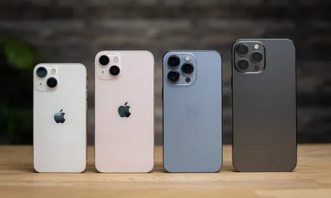 Giá iPhone 13 Series tháng 8/2022: Giảm mạnh tới 7 triệu đồng, dọn đường cho iPhone 14