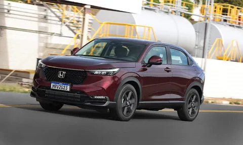Honda HR-V 2023 mới bắt đầu mở bán với giá 630 triệu, trang bị lấn lướt Kia Seltos và Hyundai Creta