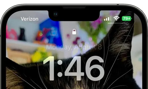 Những tính năng mới xuất hiện trên iOS 16 beta 5: Phần trăm pin trở lại thanh trạng thái sau 5 năm