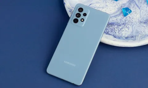 Cầm 8,5 triệu sở hữu ngay Samsung Galaxy A52s 5G, ‘chiến binh’ lợi hại nhất phân khúc tầm trung