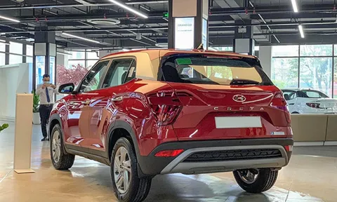 Toyota Corolla Cross 2022 bị đối thủ 620 triệu 'vùi dập' về doanh số, trang bị chiều lòng khách Việt