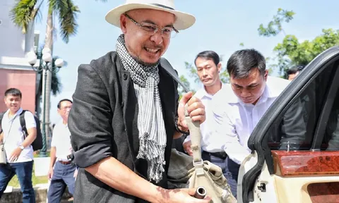 Bị 'ngó lơ', 'người tình bạc tỷ' của ông Đặng Lê Nguyên Vũ gặp phải sự cố 'khó đỡ'