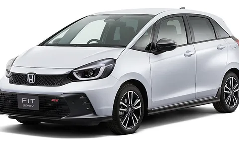 Chi tiết ấn phẩm hatchback vừa được Honda ra mắt với trang bị khiến Toyota Yaris, Mazda2 'khóc ròng'