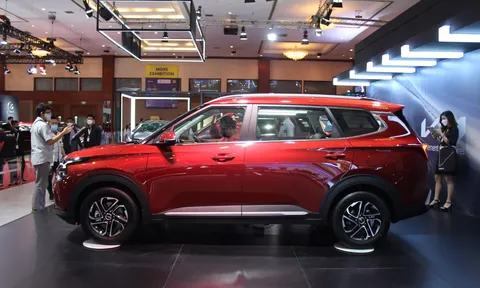 Cận cảnh Kia Seltos phiên bản kéo dài mới, quyết ‘lật đổ’ Mitsubishi Xpander với mức giá hấp dẫn
