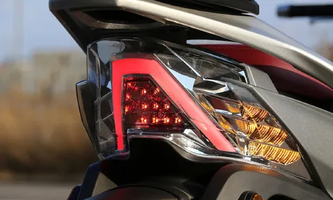 Honda SH Mode 2022 'thất sủng' trước mẫu xe giá 56 triệu mới, thiết kế sang trọng vượt xa đối thủ
