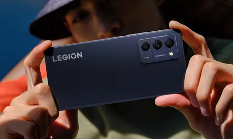 Legion Y70 ra mắt với tư cách là điện thoại đầu tiên của Lenovo sở hữu chip Snapdragon 8+ Gen 1