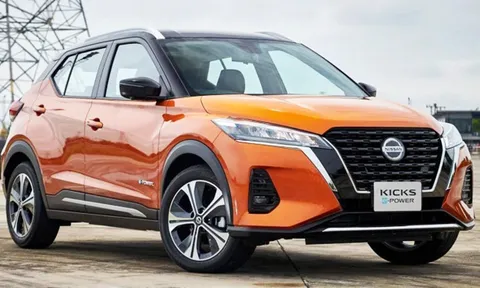 'Kẻ soán ngôi' Toyota Corolla Cross 2022 lộ diện: Giá rẻ bất ngờ, công nghệ 'vượt mặt' Honda HR-V
