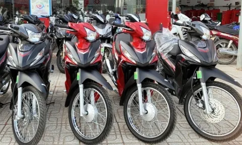 Cập nhật giá xe Honda Wave RSX mới nhất tháng 8/2022: Ở ngưỡng cực ngon, cạnh tranh Yamaha Jupiter