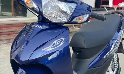 Cận cảnh Honda Wave Alpha 2023 mới về đại lý, bản đen nhám đẹp mê mẩn khiến khách Việt vội chốt đơn
