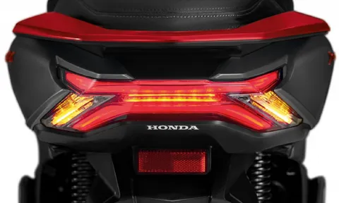 'Siêu phẩm' xe ga được Honda 'ém hàng' lâu nay chuẩn bị lộ diện: Đẹp mọi góc cạnh, vượt xa Honda SH