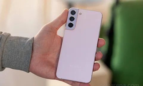 Giá Galaxy S22 Plus 5G tháng 8/2022 rẻ kịch sàn, hiệu năng không kém Galaxy S22 Ultra hay iPhone 12
