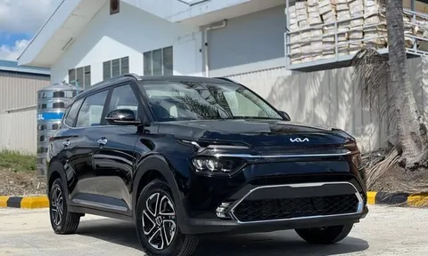 Đại lý Việt ồ ạt nhận cọc mẫu MPV mới của Kia, Mitsubishi Xpander và Toyota Veloz Cross sắp ra rìa