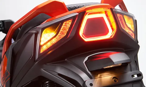Mẫu xe 'chung mâm' với Honda SH 350i vừa mở bán với giá chỉ 99 triệu khiến dân tình mê mẩn