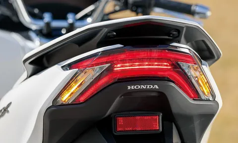 Honda trình làng 'cực phẩm' xe ga giá 60 triệu mới, phá vỡ thế độc tôn của Honda SH 2022