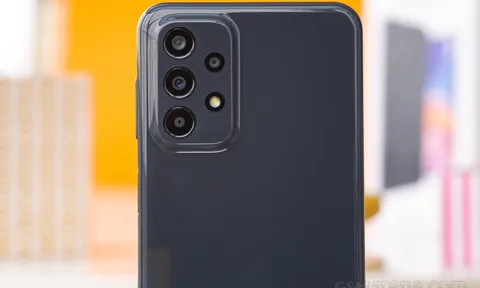 Giá đập hộp Samsung Galaxy A23 tháng 9/2022: Giảm 'bùng cháy', khiến Nokia G50 'sống trong sợ hãi'