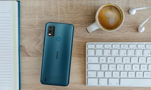 Giá đập hộp Nokia C21 Plus tháng 9/2022: Rẻ như nước lũ, cuống phăng Redmi 9A, Samsung Galaxy A03