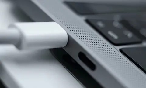 Macbook báo không sạc (Not charging) mặc dù đang cắm nguồn điện và cách xử lý