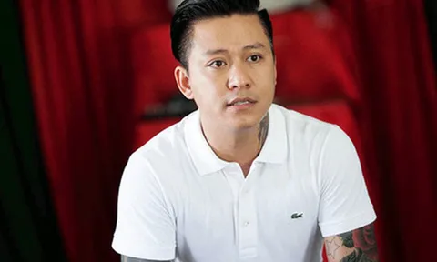 Lãnh đạo UBND quận Hoàn Kiếm, Hà Nội thông báo về quyết định xử phạt đối với ca sĩ Tuấn Hưng