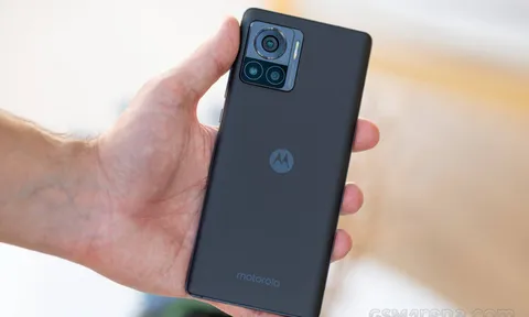 Motorola khiến cả thế giới ‘bùng nổ’ khi giới thiệu ‘siêu phẩm’ Edge 30 Ultra với camera 200MP