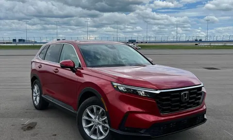 Hình ảnh thực tế của Honda CR-V 2023 sắp về Việt Nam: Lột xác ấn tượng, khó tìm thấy điểm chê