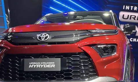 Hyundai Creta ‘tái mặt’ vì Toyota công bố giá bán ‘Tiểu Fortuner’ mới cực rẻ, chỉ từ 446 triệu đồng