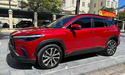 Chiếc Toyota Corolla Cross 2022 mới rao bán giá rẻ khó tin, cơ hội tậu xe cực ngon cho khách Việt
