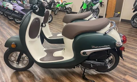'Đàn em' Honda SH ra mắt với giá siêu hấp dẫn, thay Honda Vision thành 'kẻ hái ra tiền' của hãng?