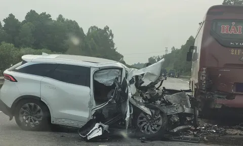 Beijing X7 nát vụn đầu, 'bay' khoang máy sau cú va chạm, dân tình hoài nghi về chất lượng của xe