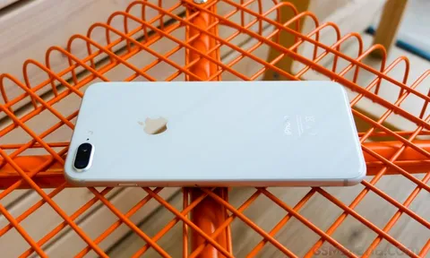 Giá iPhone 8 Plus tháng 8/2022: Rẻ như Nokia X10 mới, cầu hình ngon, vẫn hỗ trợ iOS 16 dùng lâu dài