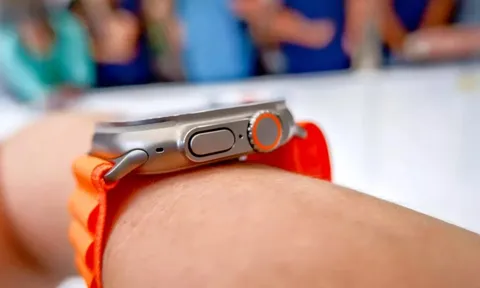 Apple Watch Ultra nhiều pin hơn Apple Watch S8 tới 76% khiến dân tình ngỡ ngàng