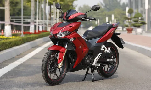 Yamaha Exciter 155 2023 vừa về đại lý, giá xe Honda Winner X đã vội giảm xuống mức đáng kinh ngạc