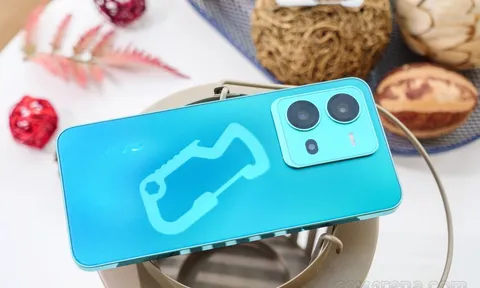 Vivo V25 chính thức ra mắt với chip Dimensity 900, camera 50MP và giá khởi điểm 8,3 triệu đồng