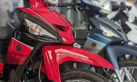 Cận cảnh Yamaha Sirius Fi 2023 màu mới vừa về đại lý: Đẹp hơn, giá bán khiến Honda Wave Alpha lo sợ