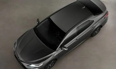 Toyota Camry mới sẽ ra mắt vào ngày 28/9: Động cơ thay đổi cực lớn, quyết tâm giữ ‘ngôi vương’
