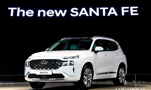 Hyundai SantaFe 2023 mở bán với giá hấp dẫn khó tin, thêm loạt trang bị và công nghệ hàng đầu