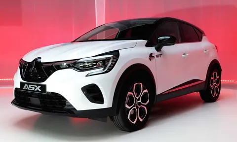 Mitsubishi ra mắt ác mộng của Honda CR-V: Thiết kế lu mờ Hyundai Tucson, trang bị áp đảo Mazda CX-5