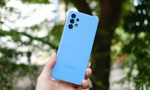 Giá Galaxy A32 cuối tháng 9: Rẻ bằng 1/3 iPhone 13, cụm camera ‘ngon’ bậc nhất tầm trung