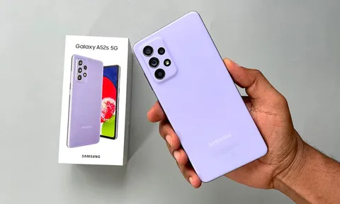 Giá Galaxy A52s 5G cuối tháng 9 chỉ từ 8 triệu, hiệu năng khủng lọt top Android tầm trung