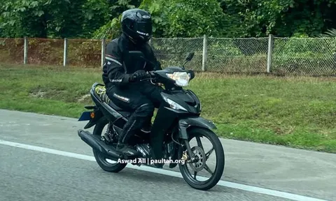 Mẫu xe số 'không đội trời chung' với Honda Wave Alpha chuẩn bị tái xuất, diện mạo đẹp khó cưỡng
