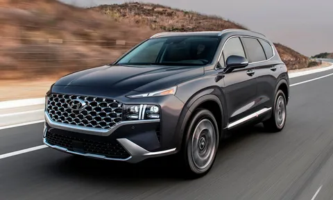 Lộ diện Hyundai Santa Fe thế hệ mới sắp ra mắt: Thiết kế lột xác khiến Toyota Fortuner ‘tắt điện’