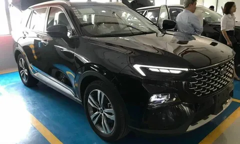 Mẫu SUV mới của Ford đổ bộ đại lý, chuẩn bị hạ bệ Honda CR-V với mức giá khách Việt không thể bỏ qua
