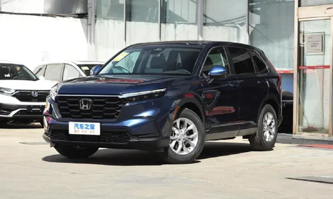 Honda CR-V 2023 rò rỉ hình ảnh thực tế trước khi ra mắt: Diện mạo lột xác, dễ thành hàng 'hot'