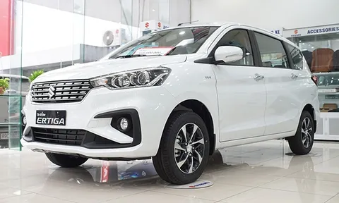 Giá xe Suzuki Ertiga lăn bánh kèm ưu đãi tháng 10/2022: Mitsubishi Xpander gặp khó