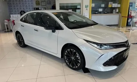 Toyota Corolla Altis phiên bản thể thao mới sắp công phá thị trường Việt Nam, quyết chiến Kia K3