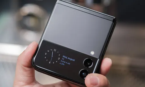Galaxy Z Flip 3 ‘đại hạ giá’ tới 11 triệu trong tháng 10/2022