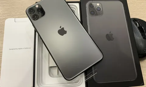 Giá đập hộp iPhone 11 Pro Max tháng 10/2022 chạm mốc 16,5 triệu