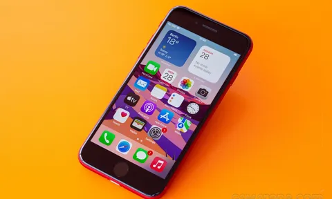 iPhone SE 2022 chốt giá 10 triệu, cấu hình mạnh ngang iPhone 13 Pro Max